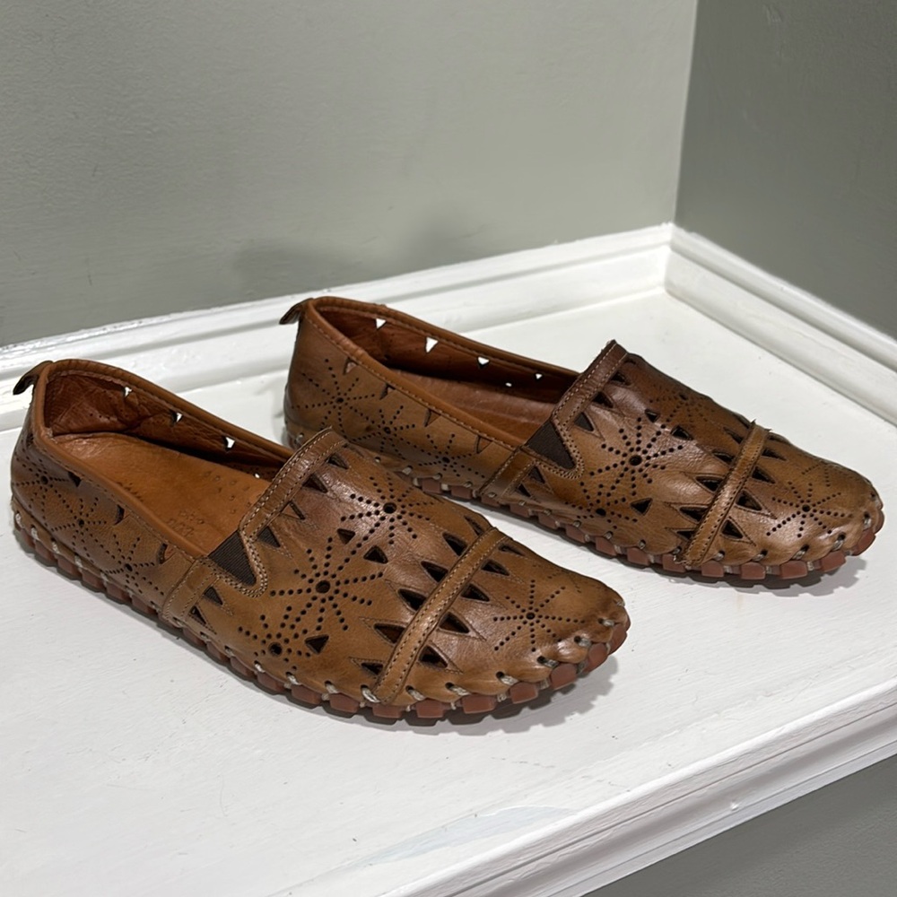 Women’s Brown Spring Step Fusaro Slip-On Peltz Shoes-size 9.5